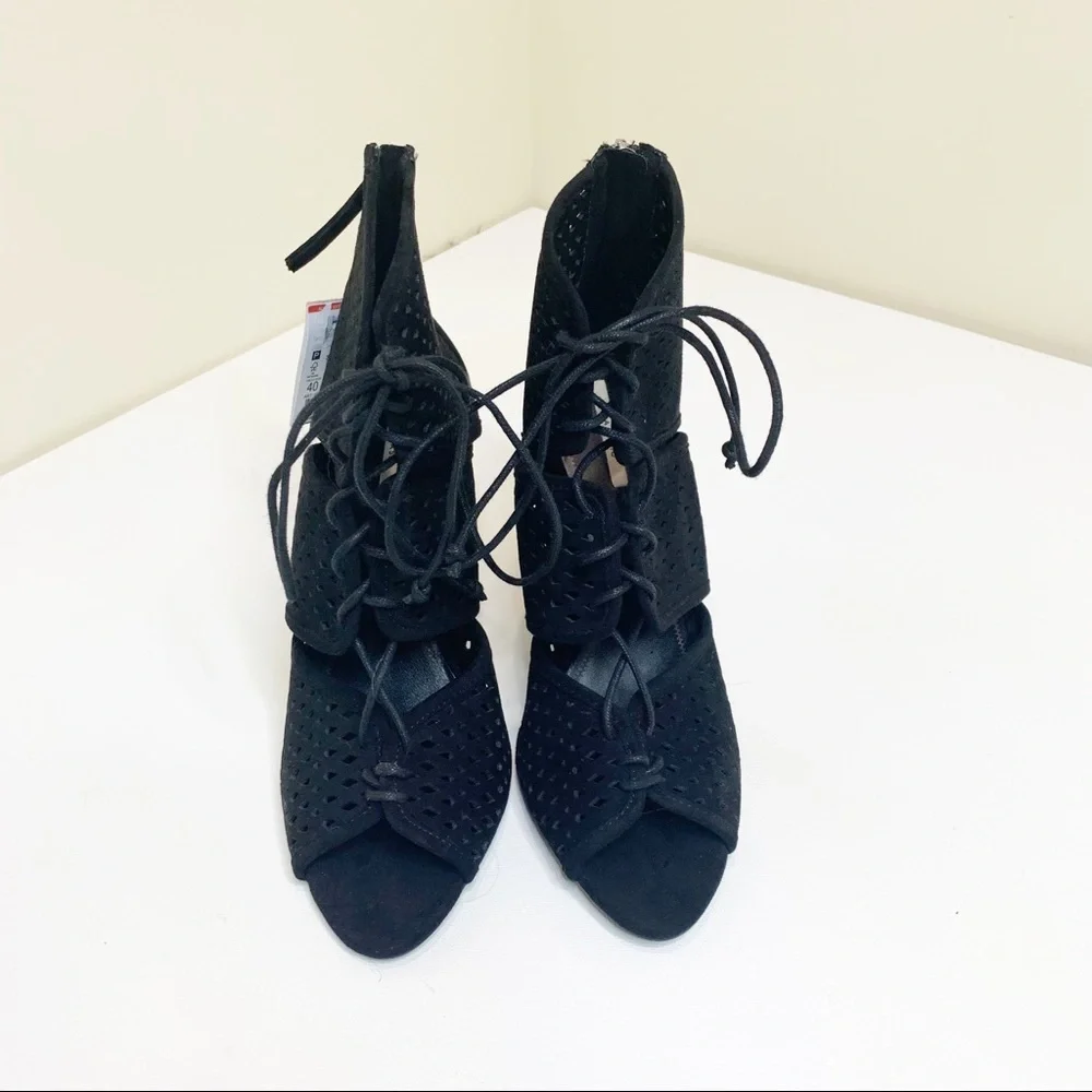 Zara black hollow cut out perforated Roman lace up high heel sandals Size 10 NWT